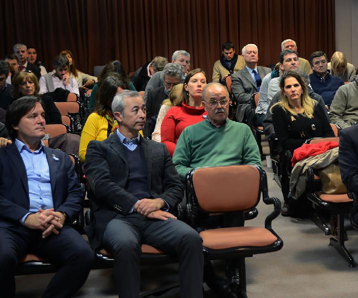 Directores de centros del Instituto en el encuentro