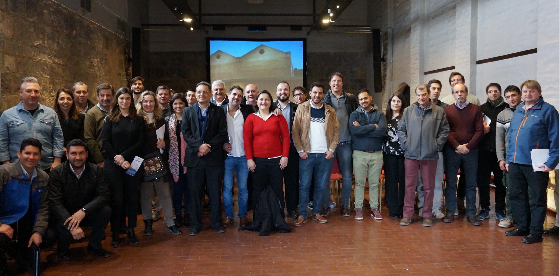 postes met{alicos para vitivinicultura; INTI Mendoza