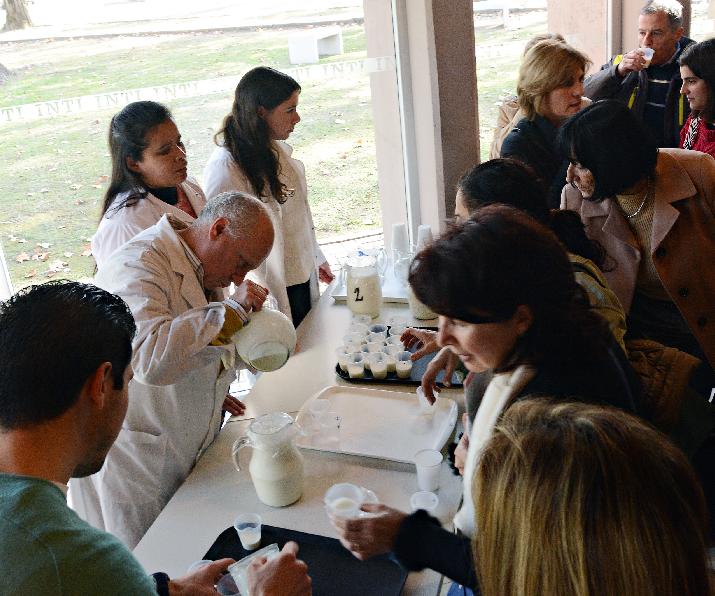 INTI, lácteos, nutrición, alimentación saludable, Danone, Mastellone, Hansen, Día mundial de la leche
