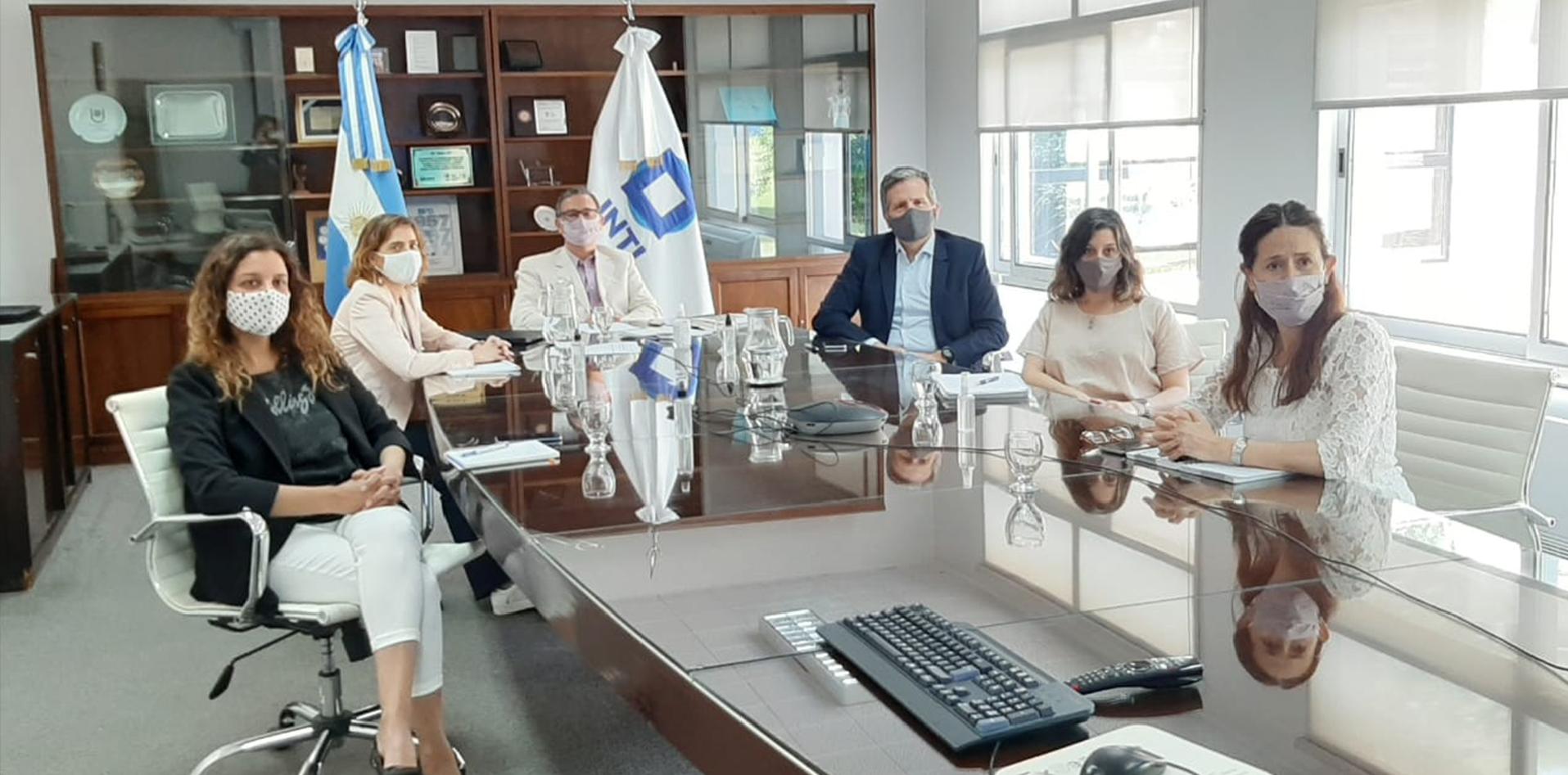 De la iniciativa participaron más de 100 autoridades institucionales