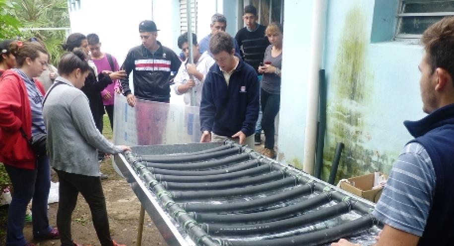 termotanque solar, energía alternativa, sustentable, escuelas, córdoba