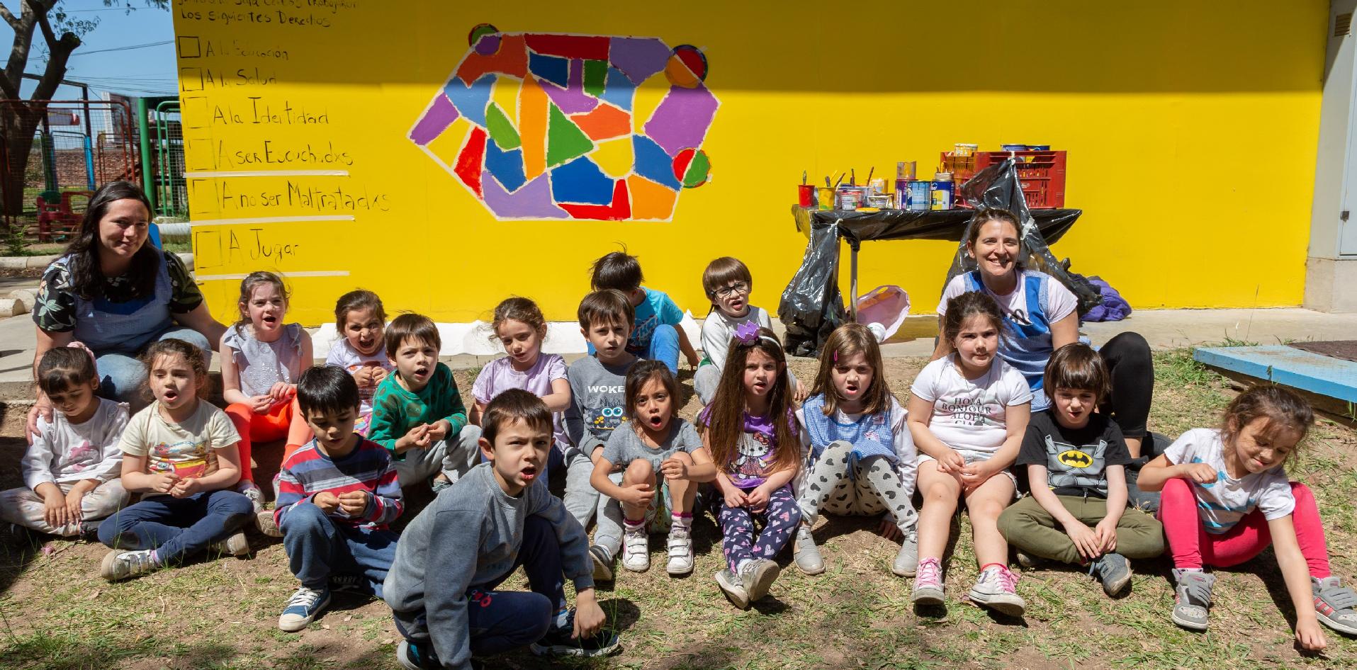 Mural realizado por lxs niñxs de la sala de 5 años 