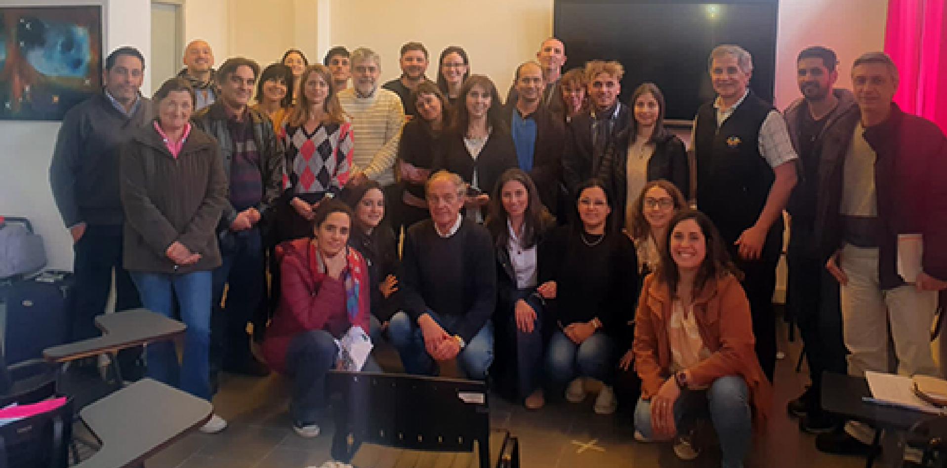 e carácter federal, la jornada contó con la participación de 36 representantes de las distintas unid
