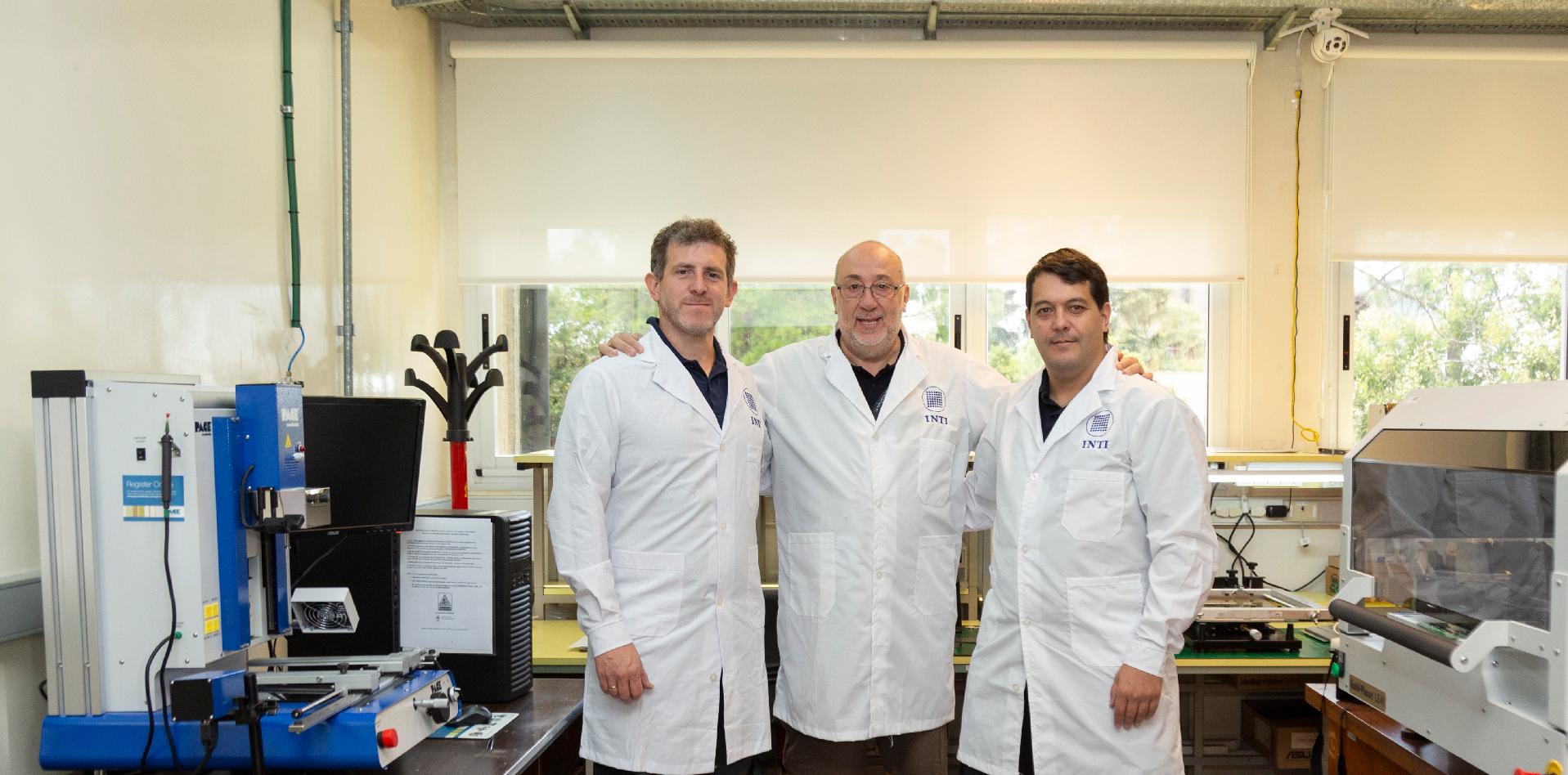 Marcelo Acevedo, Sergio Guberman y Gustavo Pablo Rodríguez en la nueva planta