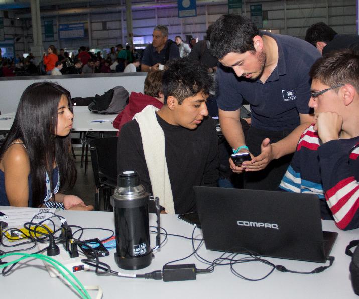 talentos, jóvenes, aplicaciones, módulos, hardware