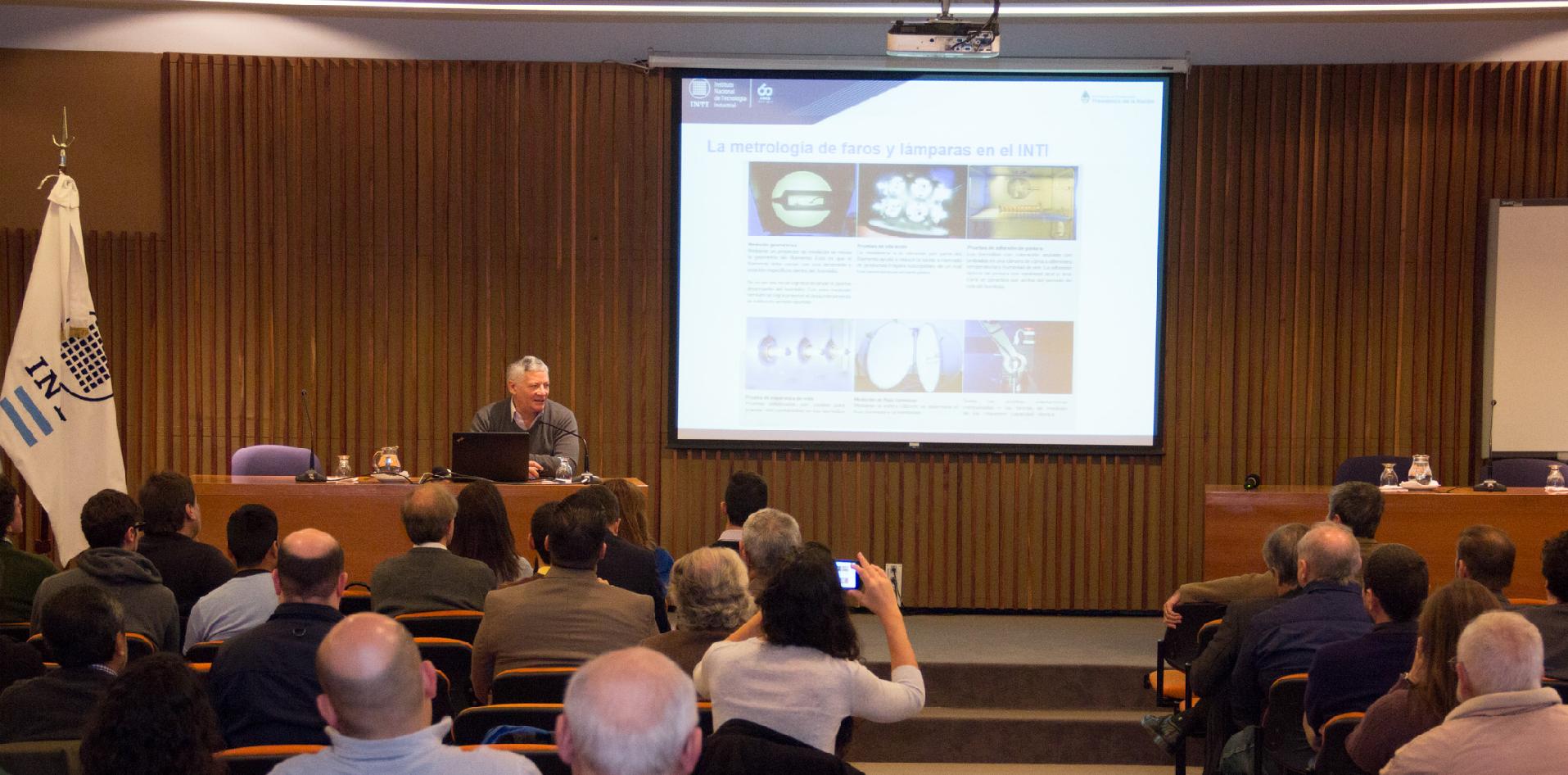 transporte metrología día mundial INTI mediciones vehículos cable emisiones iluminación seguridad eficiencia vial